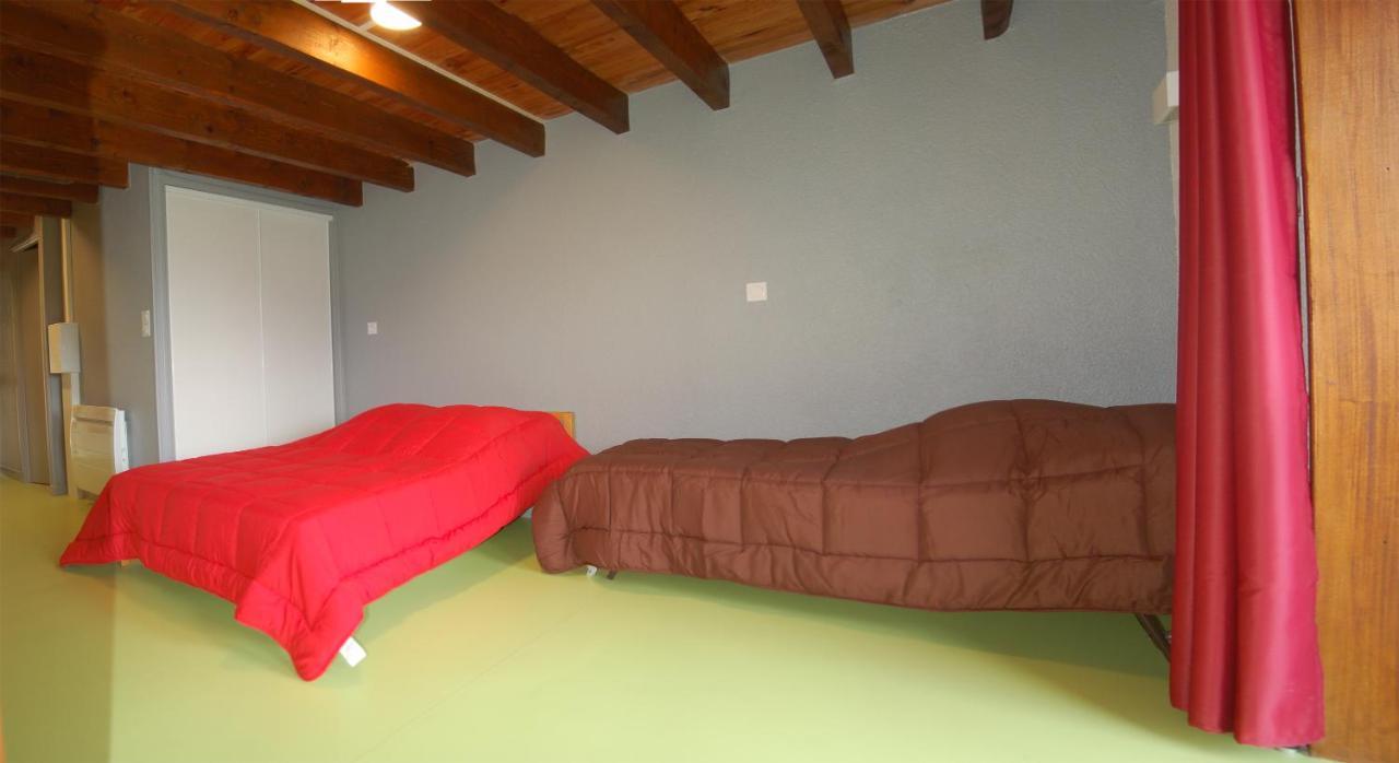 Gite Du Haut Cantal - Appartements Meubles Avec Kitchenette Et Chambres Sans Kitchenette Condat (Cantal) Exterior photo
