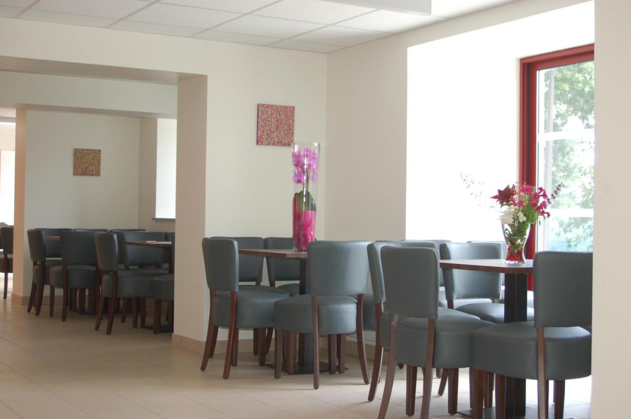 Gite Du Haut Cantal - Appartements Meubles Avec Kitchenette Et Chambres Sans Kitchenette Condat (Cantal) Exterior photo